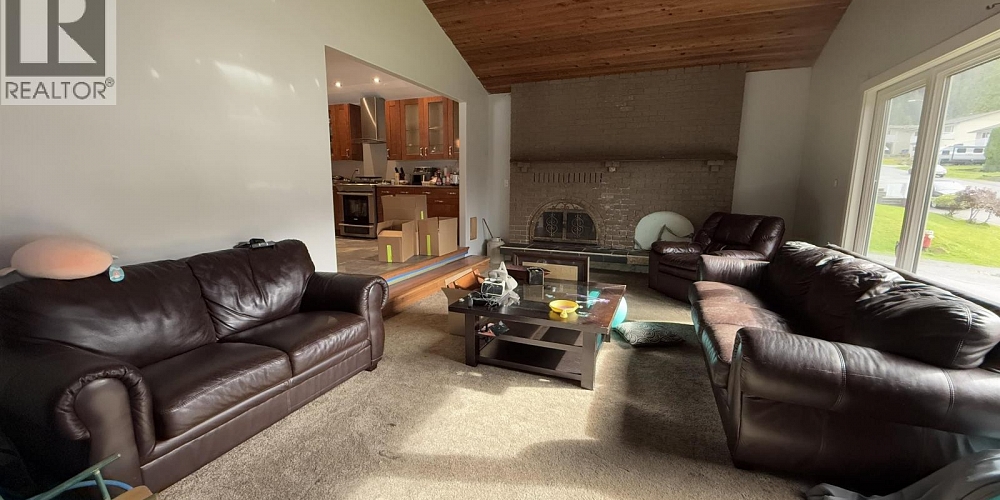 523 PILLSBURY AVENUE Prince Rupert Photo 4 523 PILLSBURY AVENUE Prince Rupert Photo 4